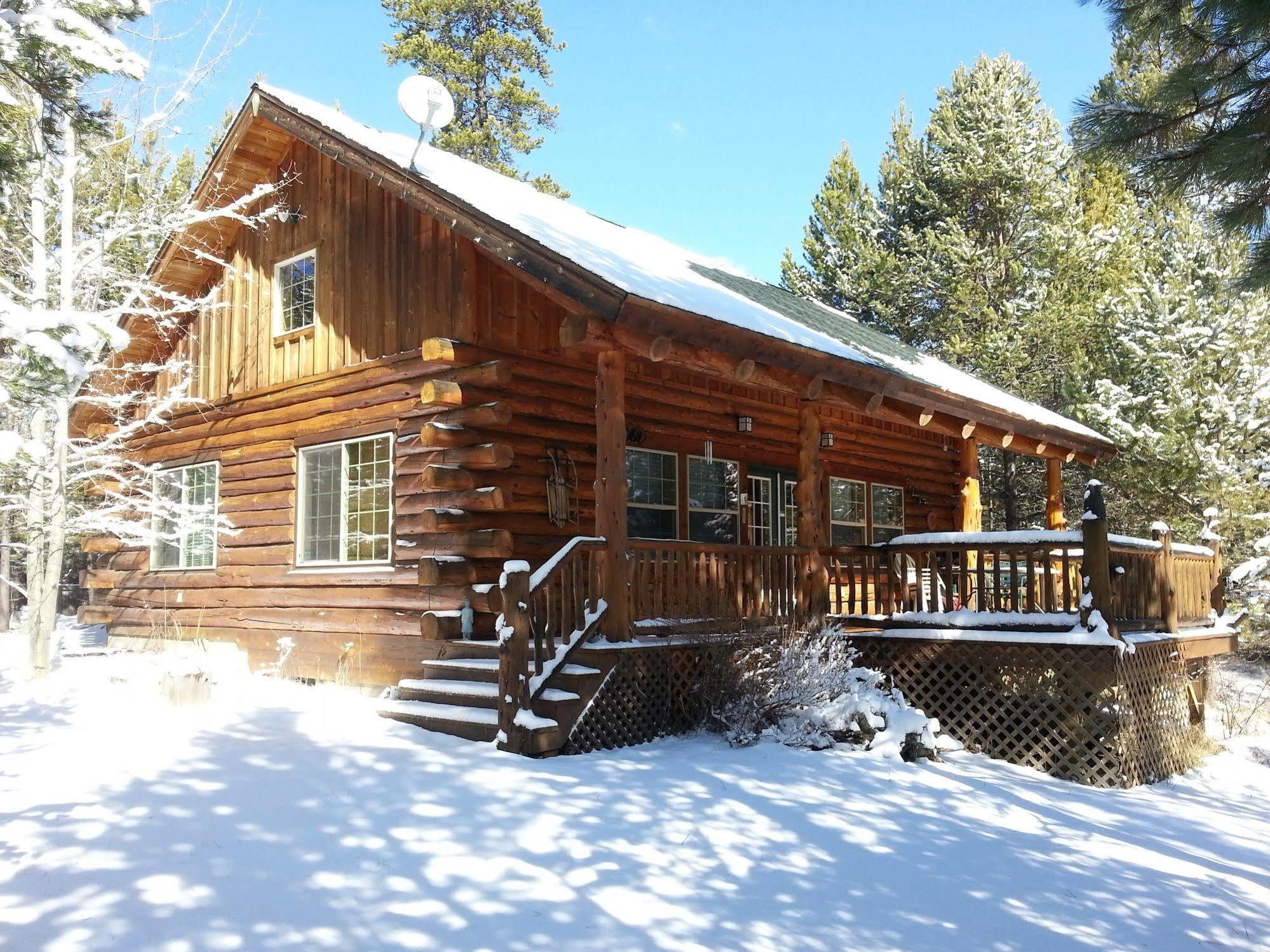 Diamondstone Guest Lodges La Pine Exteriér fotografie
